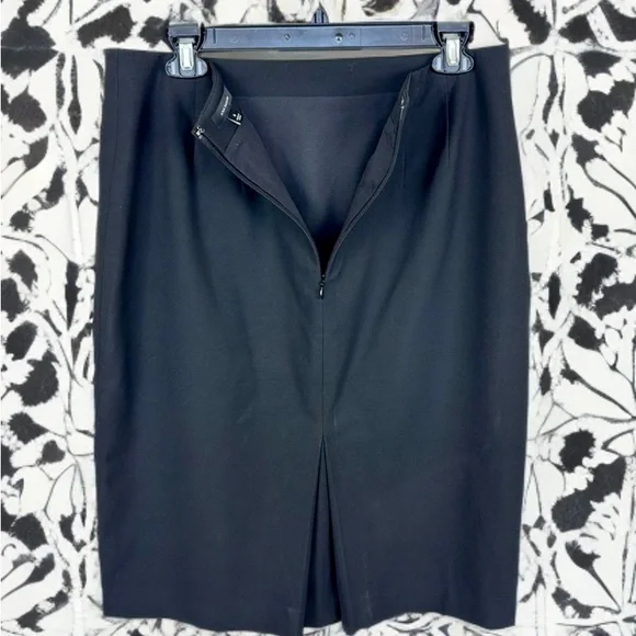 Ann Taylor Black Lined Stretch Pencil Skirt Size 8 - Picture 2 of 8